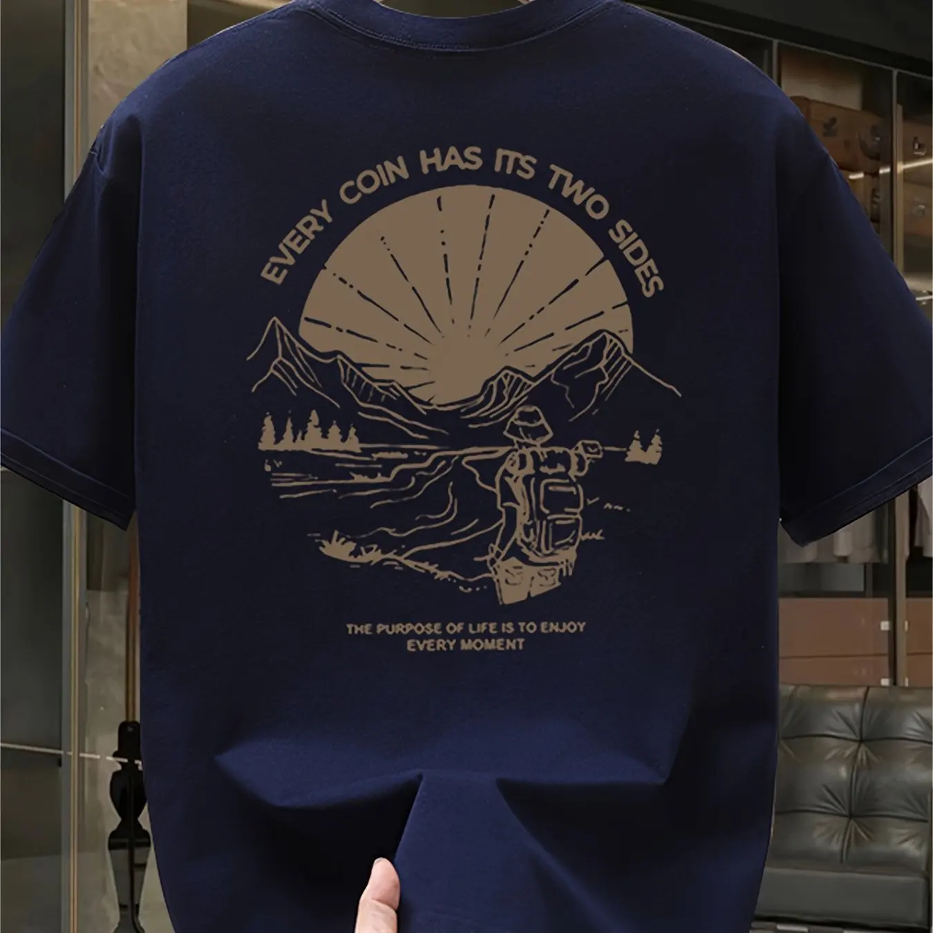 Outdoor Adventure Quotes - Męska koszulka vintage z grafiką górską,